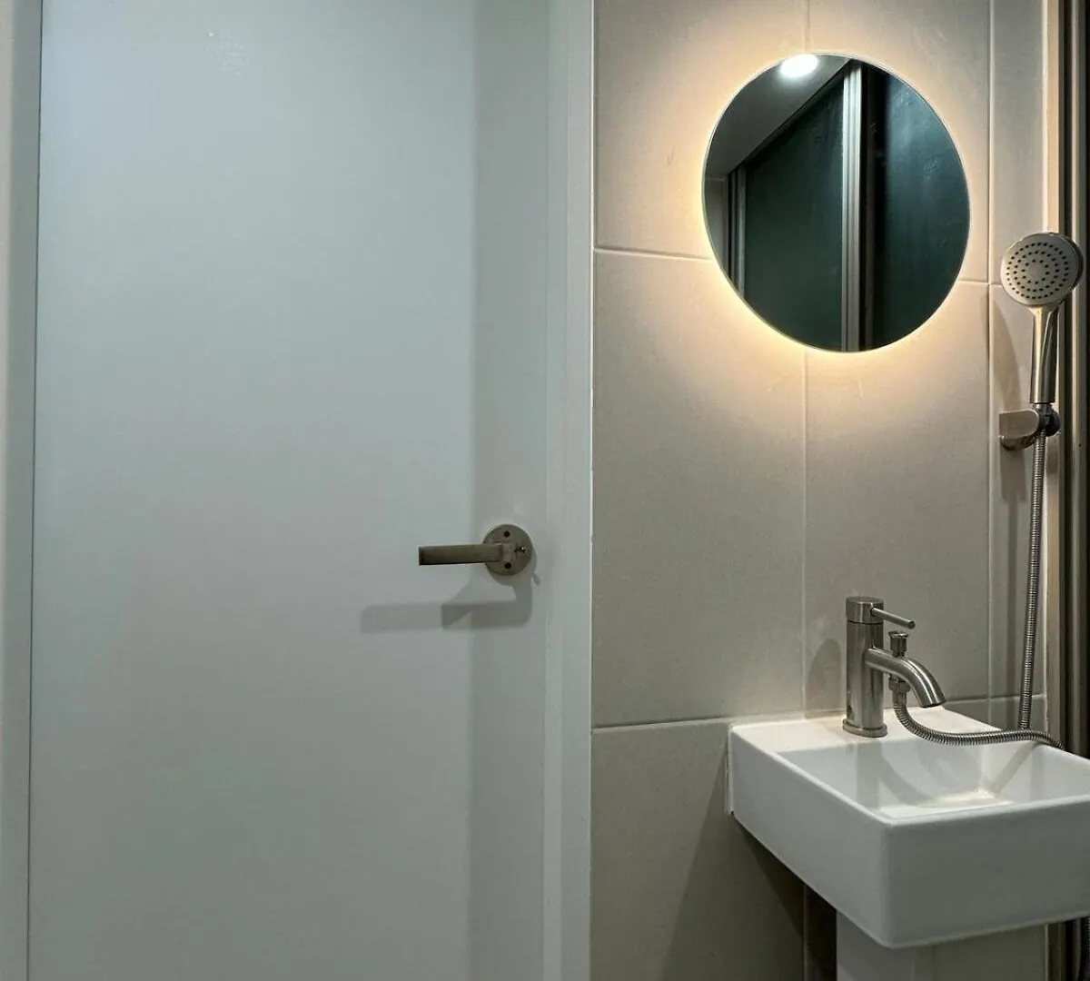 Seouse, Seoul House Apartman